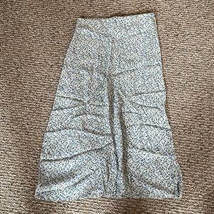 Brandy Melville | Floral Midi Skirt